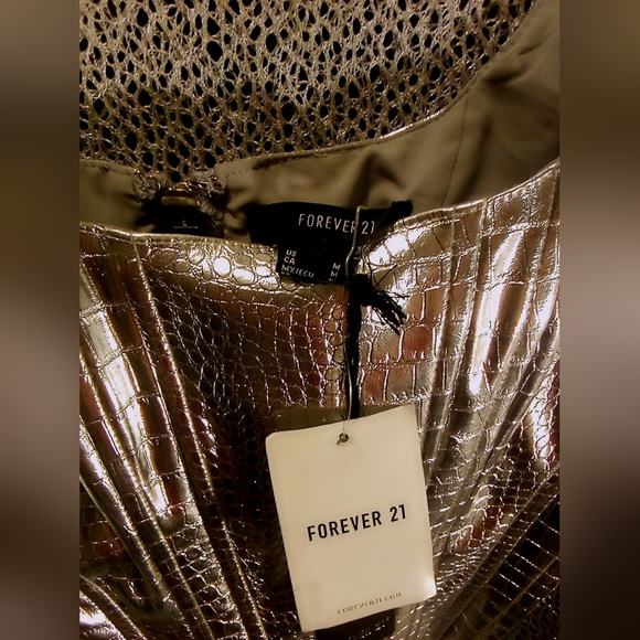 NWT Metallic Faux Croc Corset Top - Picture 4 of 4